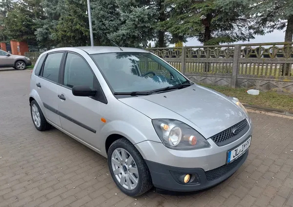 Ford Fiesta cena 8999 przebieg: 151000, rok produkcji 2006 z Płońsk małe 121